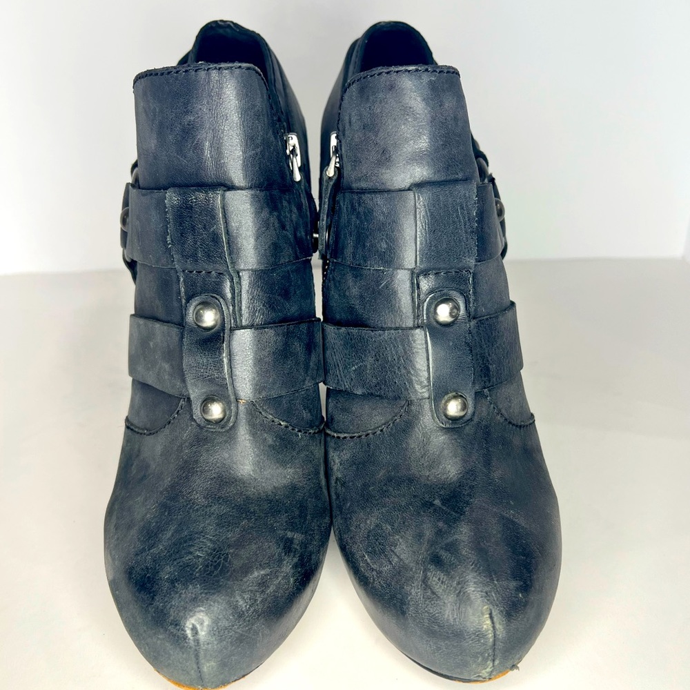 TRUE RELIGION HEELED MOTO BOOTIES SIZE 10